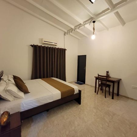 The Empyrean Airport Transit Hotel คาตุนายากา ภายนอก รูปภาพ