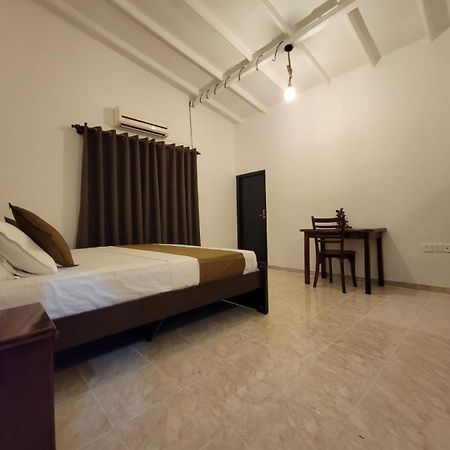 The Empyrean Airport Transit Hotel คาตุนายากา ภายนอก รูปภาพ