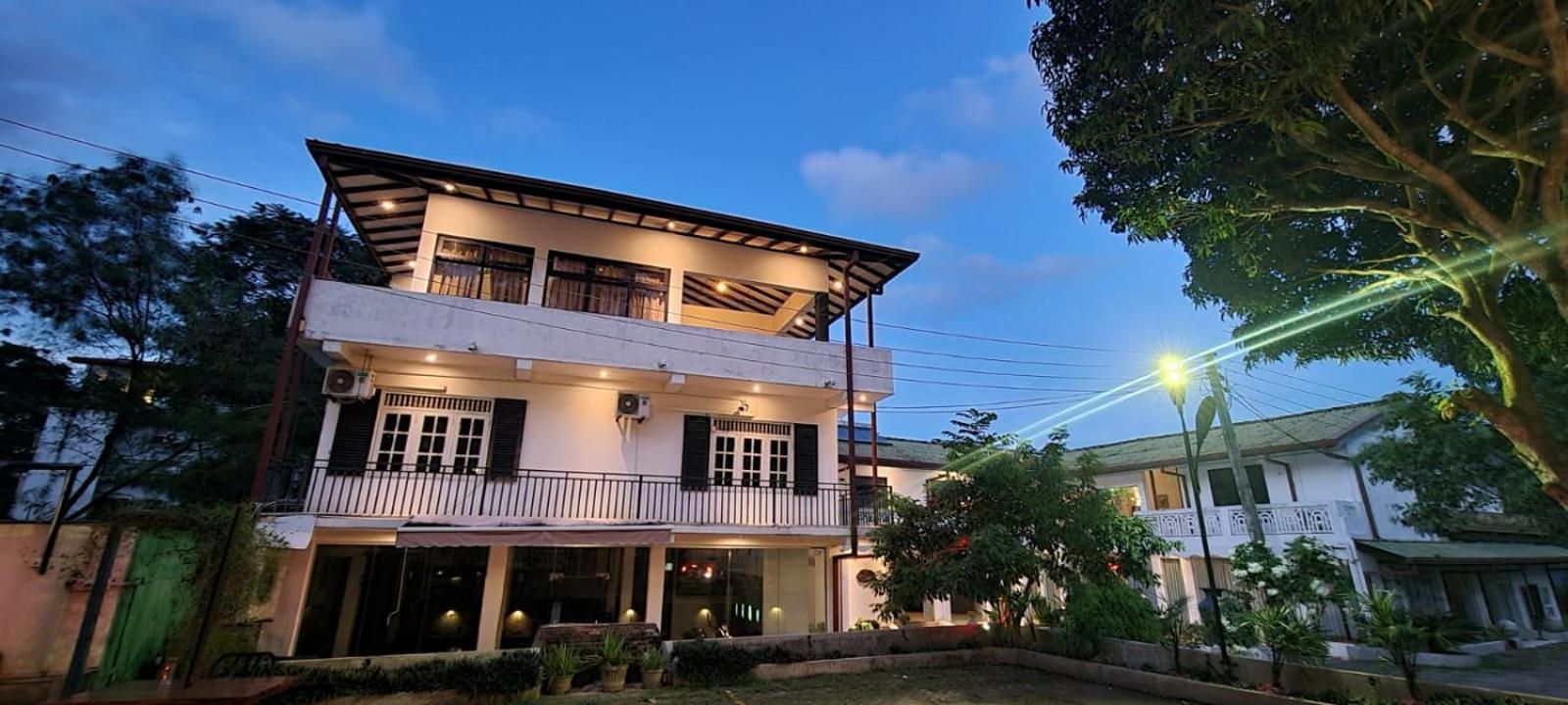 The Empyrean Airport Transit Hotel คาตุนายากา ภายนอก รูปภาพ